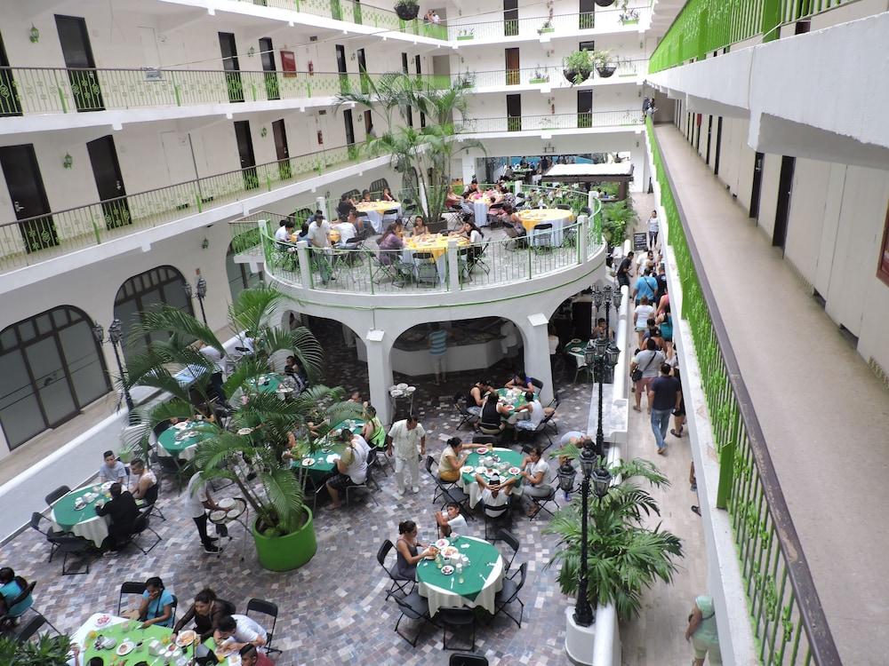 Hotel Acapulco Tortuga エクステリア 写真